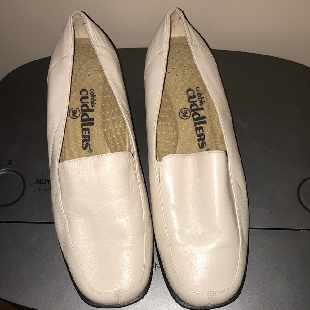 Women’s Slip-On Loafers in Cream